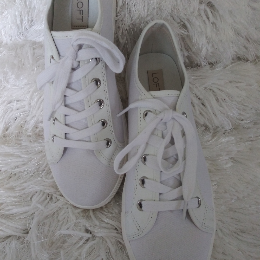 Loft Sneakers